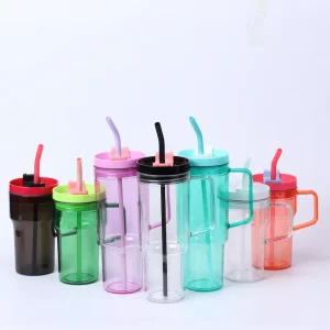 แก้วน้ำพลาสติกพร้อมหลอด รุ่น CUP-3040